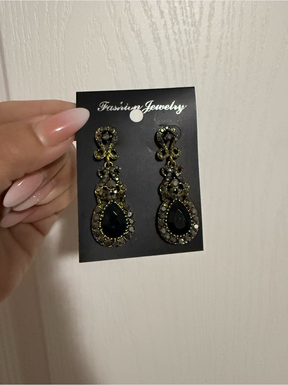 Black Teardrop Drop Earrings - Women Jewelry - Picture 2 of 4